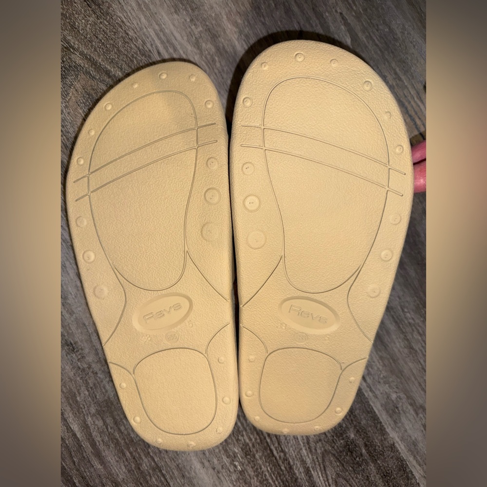 REVS Reflexology Sandals/ Shoes Beige and Green Massage Sandals 8 / 38 NEW - Picture 6 of 6